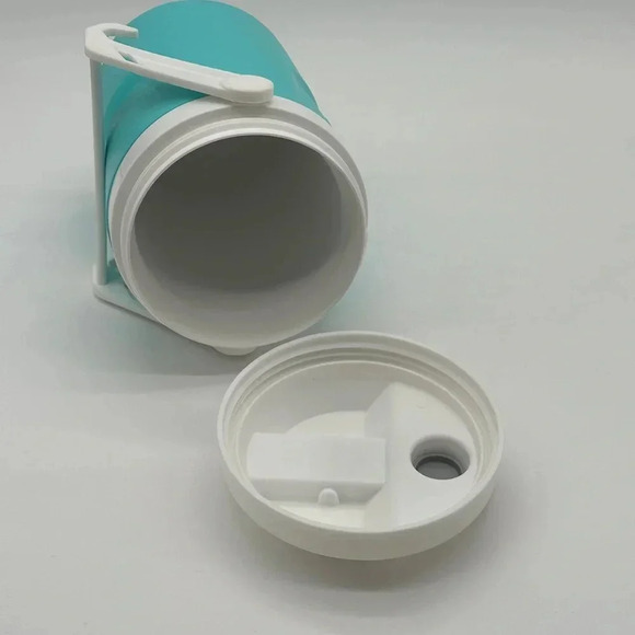 Igloo 1/2 Gallon Laguna Sport Beverage Jug with Hooks - Light Blue - Picture 3 of 7